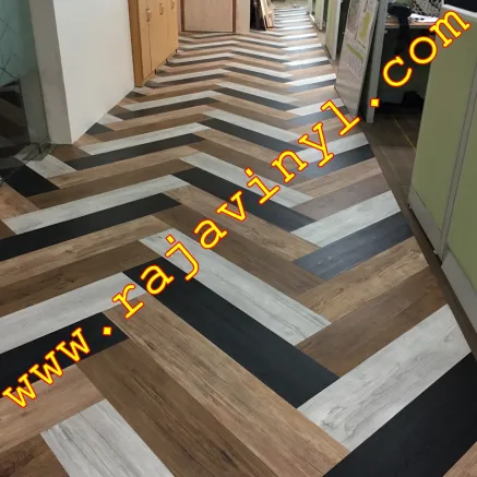 Projects <b><i><font color="#E67E22">Vinyl:</font></i></b> <br>Pro Viva VP20,VP14,XV05,XV01<br><b><i><font color="#E67E22">Karpet Tile:</font></i></b><br>>Avatar A6.01 3 img_6551